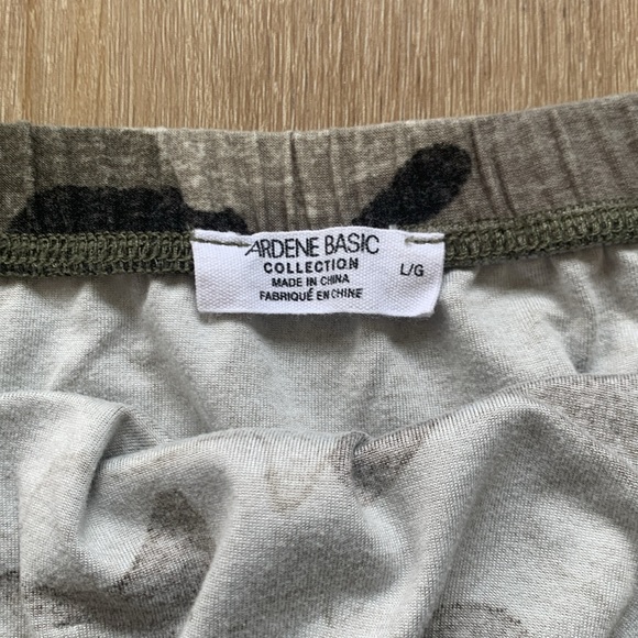 Ardene SuperSoft Camouflage Romper. Size Ladies Large. - Picture 3 of 3